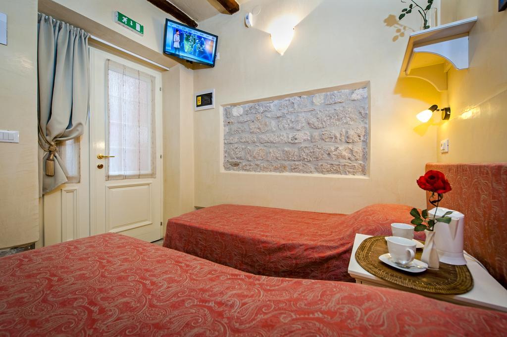 Guest House Sotto I Volti Centro Storico Rovinj Buitenkant foto