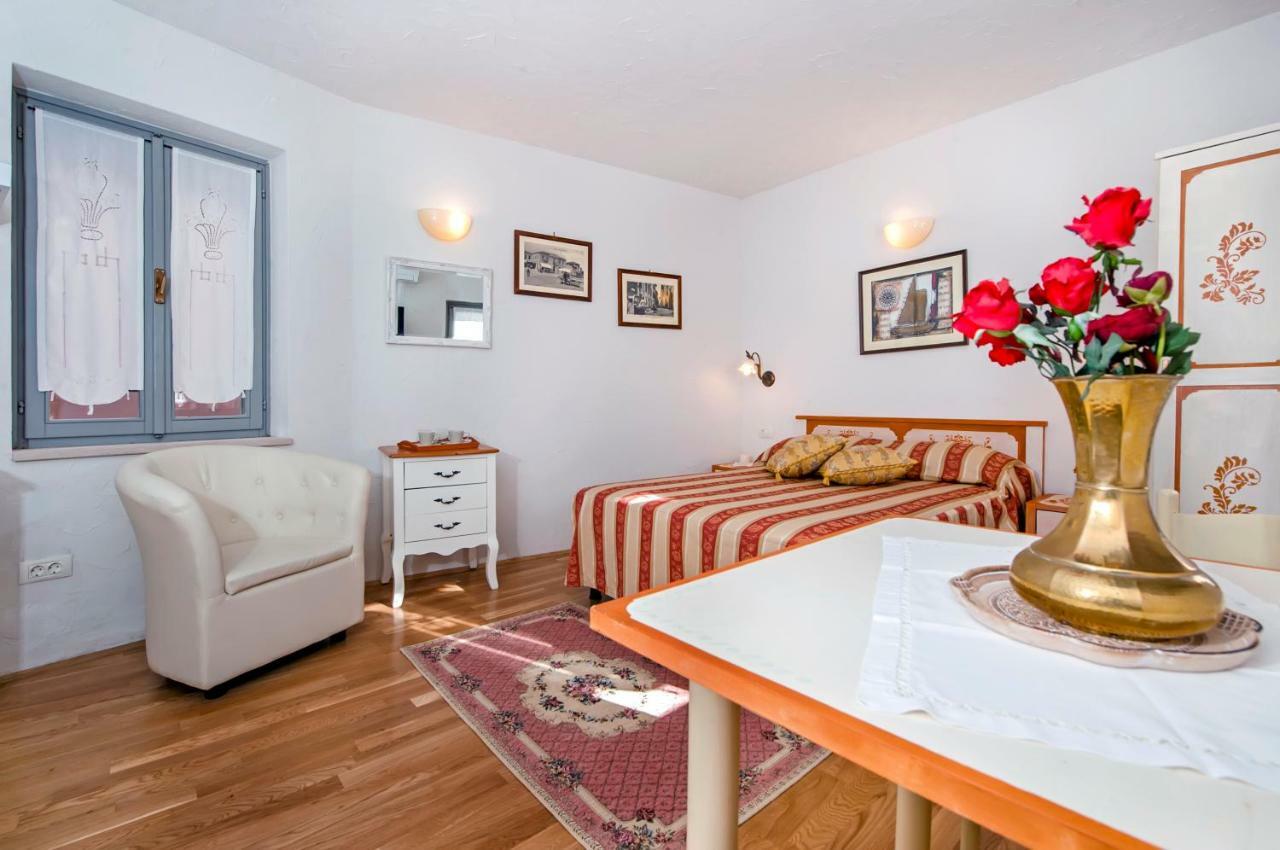 Guest House Sotto I Volti Centro Storico Rovinj Buitenkant foto