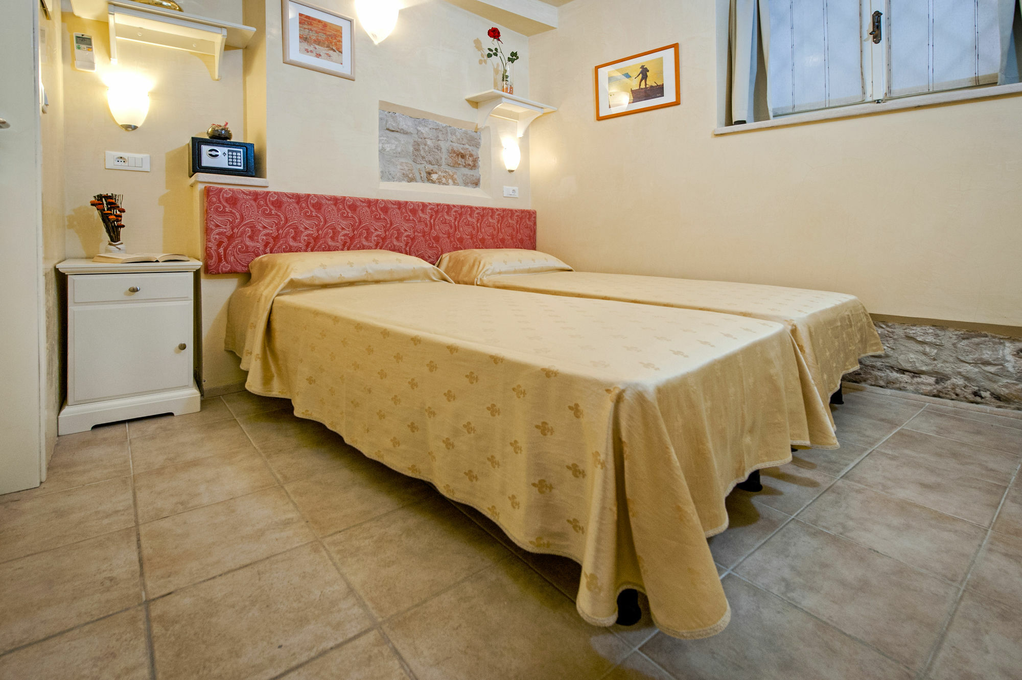 Guest House Sotto I Volti Centro Storico Rovinj Buitenkant foto